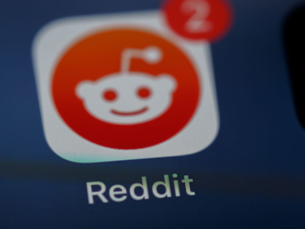 Reddit unplugs bitcoin payments - CBS News