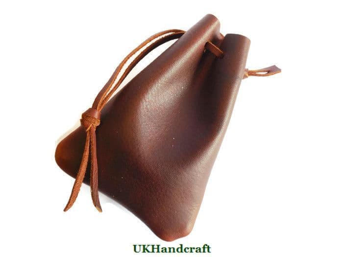 Soft leather coin purse with zip