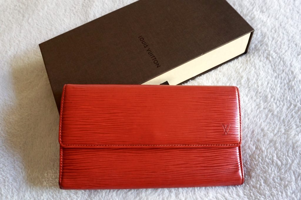 LOUIS VUITTON Epi Leather Wallet Red | Luxity