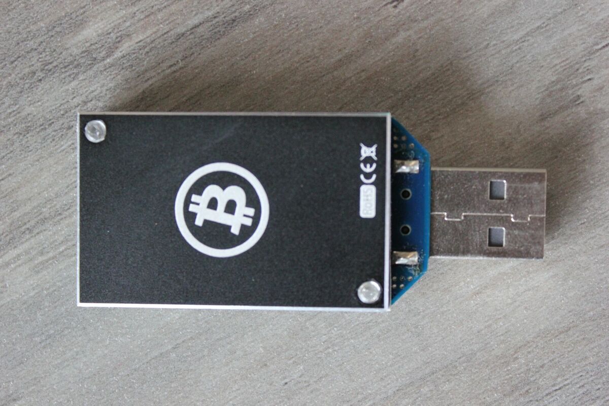 What Is a USB Bitcoin Miner in Crypto, and How Does It Work?