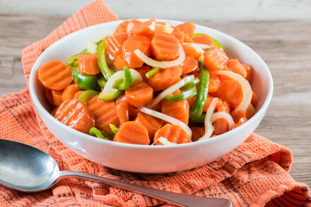 Copper penny salad (sweet and sour carrot salad) - Foodle Club