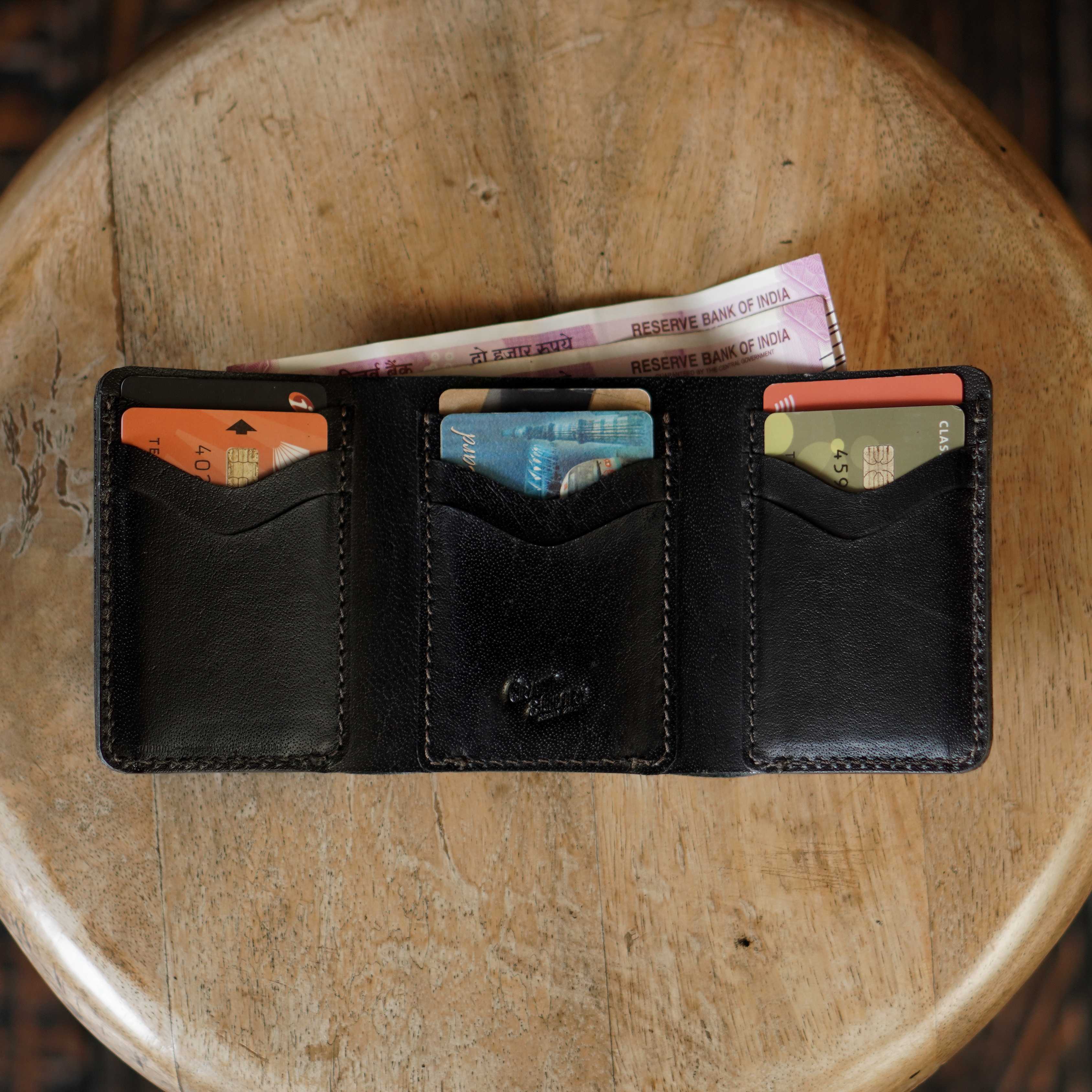 Carhartt Men's Legacy Trifold Wallet | Work 'N Gear