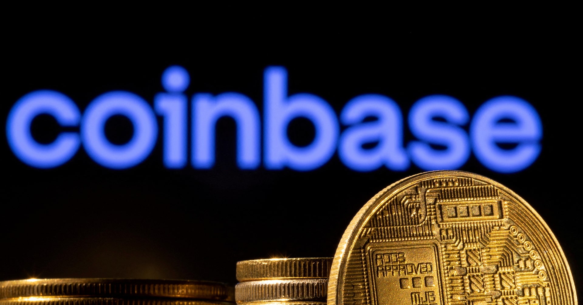 Coinbase opens local bank transfers for Singapore users at no cost | Reuters