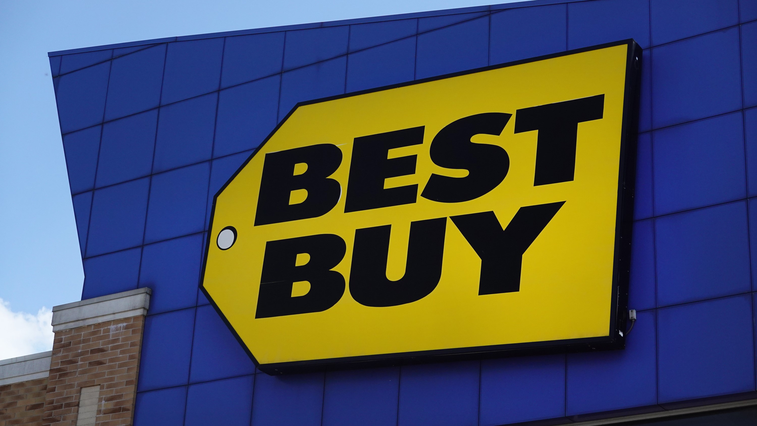 5 Things to Know About the Best Buy Credit Card - NerdWallet