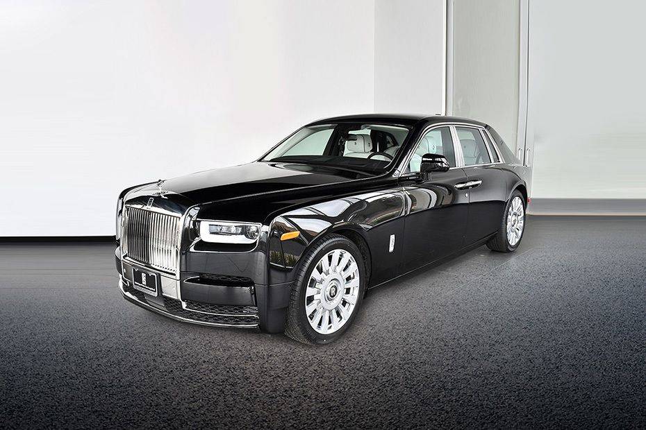 Rolls-Royce Phantom Review, Pricing, and Specs