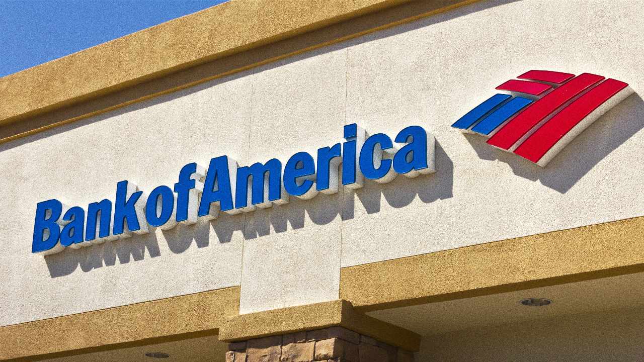 Coinbase CEO Calls Out Bank of America For Closing Bank Accounts - Coin Edition