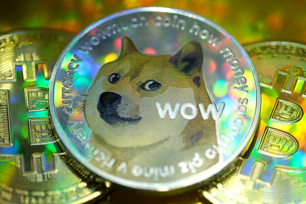 Shiba Inu vs Dogecoin: SHIB To Flip DOGE in the Next Seven Days?