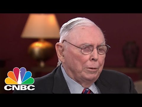 Warren Buffett, Charlie Munger Blast Crypto As 'Stupid' and Worthless