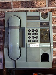 Telephone booth - Wikipedia