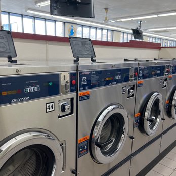 Blue Kangaroo Coin Laundry, Chicago Rd, Chicago Heights, IL - MapQuest