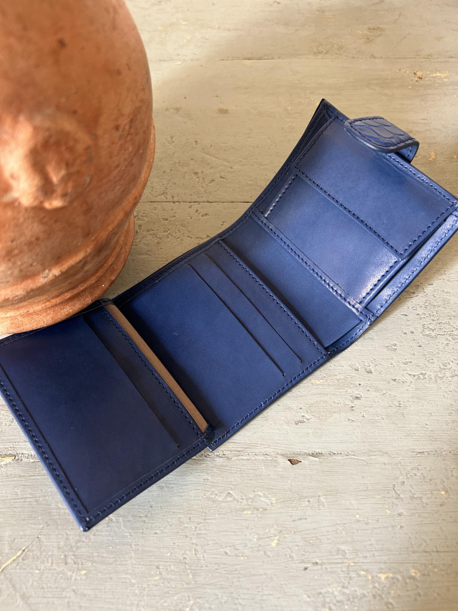 Strand Evity Infinity Blue Wallet Size OSFA | Blue wallet, Blue, Blue leather