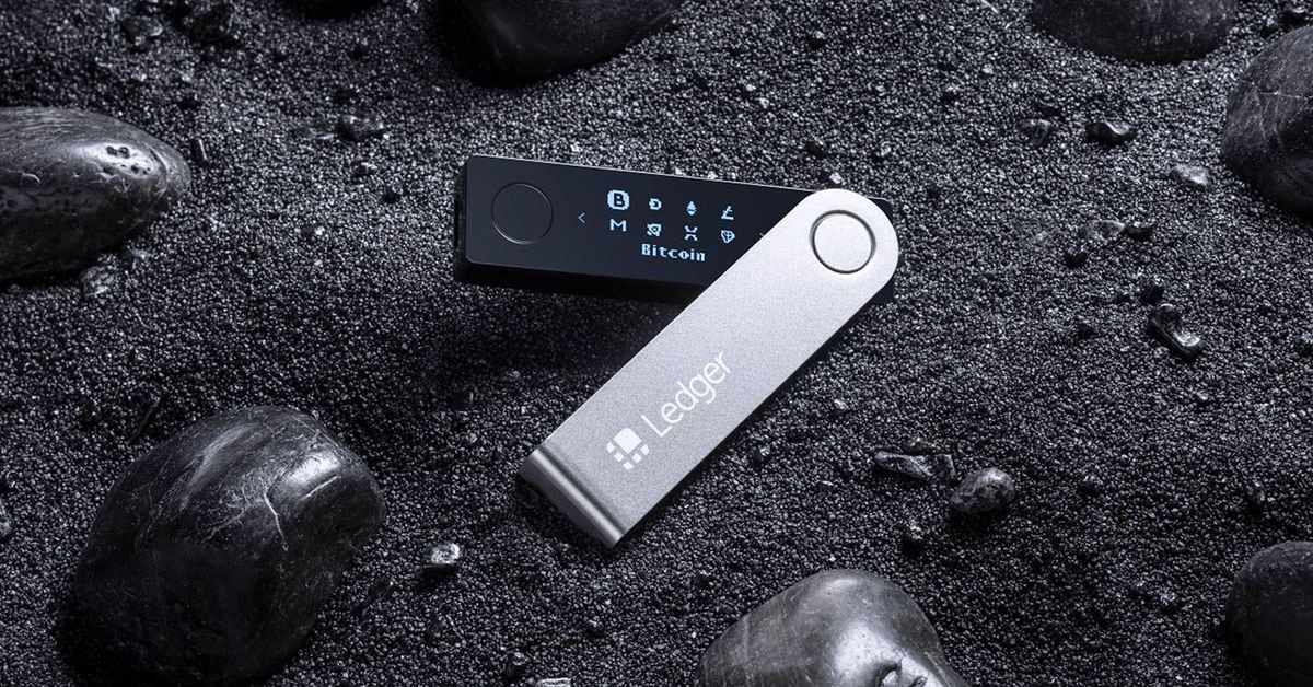 Ledger Nano Wallet - BitcoinWiki