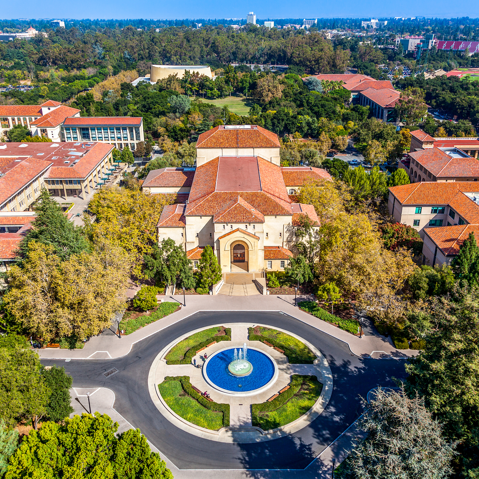 Stanford University says it will return all gifts from bankrupt crypto exchange FTX | CNN Business