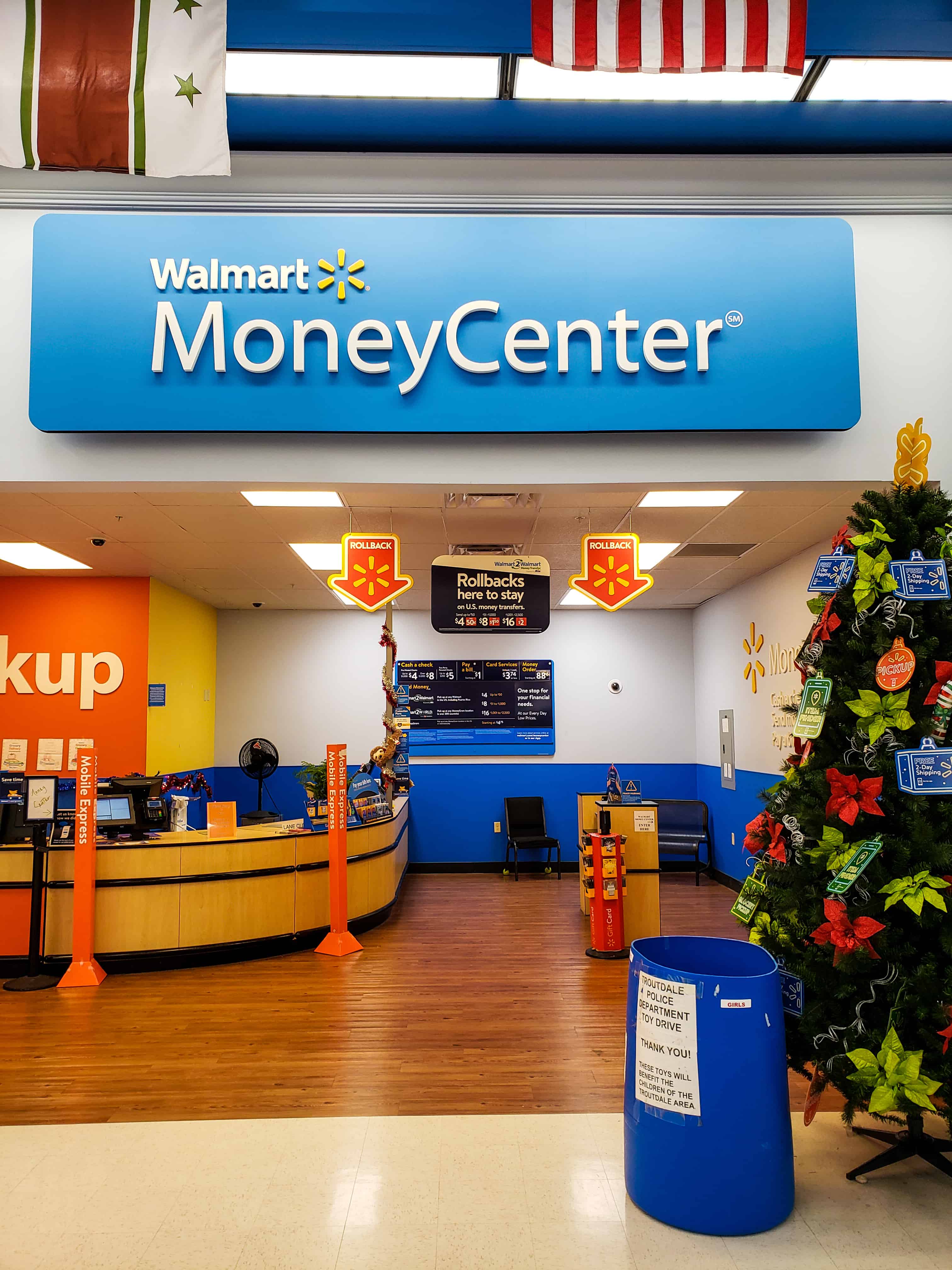 PayPal at Walmart: Now Users Can Withdraw and Deposit Cash to PayPal in Store