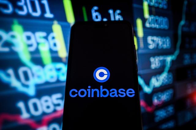 Coinbase’s strange QR-code Super Bowl ad briefly crashes app | CNN Business