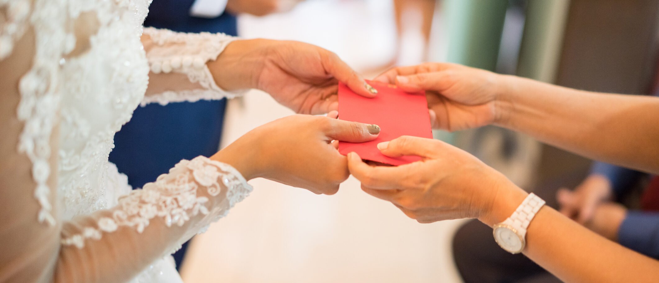 Wedding Checks: 4 Tips for Depositing Without Hassle! - MissNowMrs