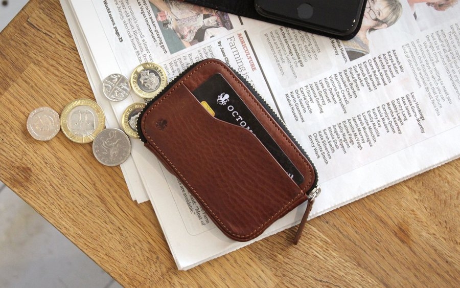 Men's Luxury Leather Wallets | Dents