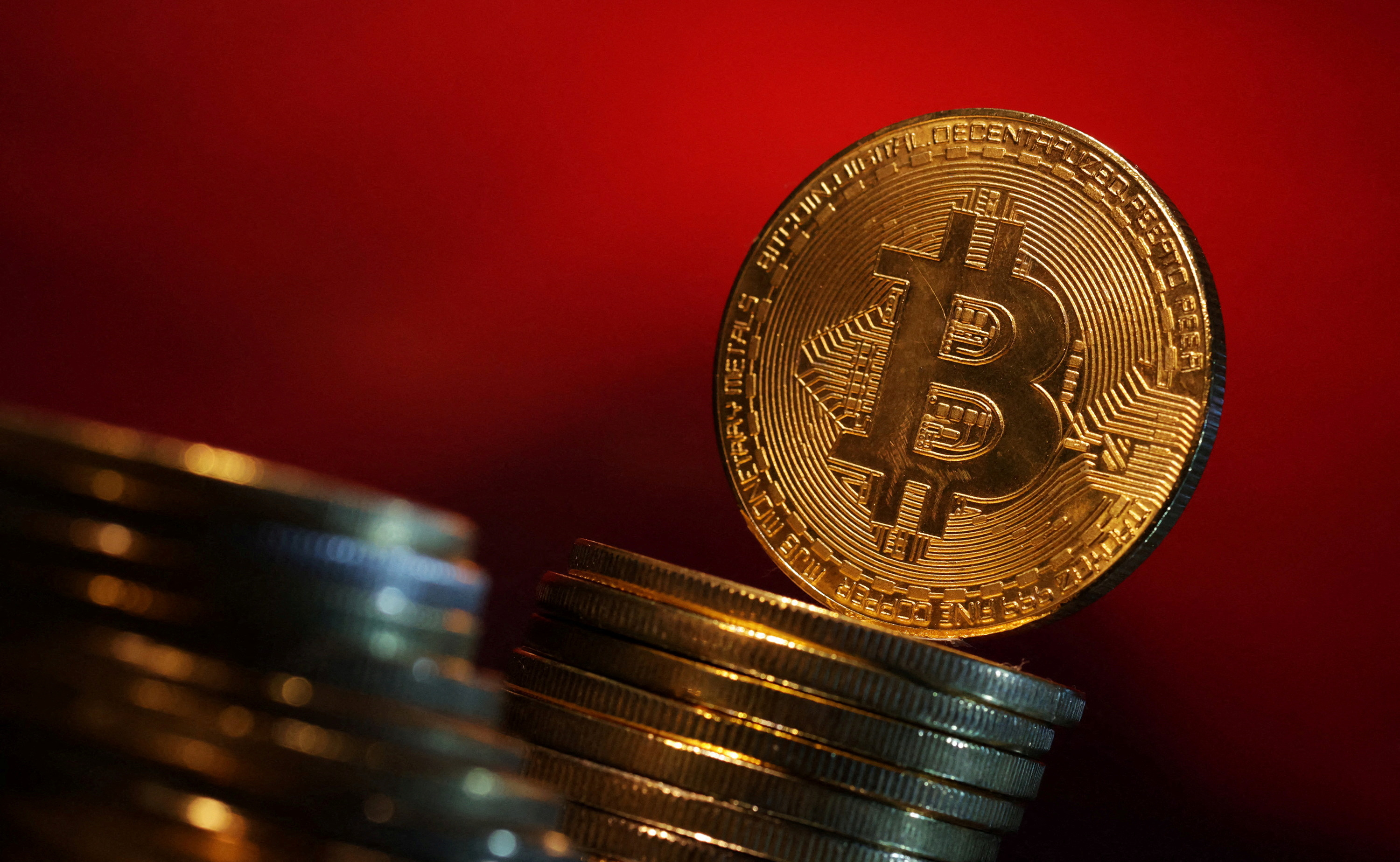 Bitcoin hits $60, as rally snowballs | Reuters