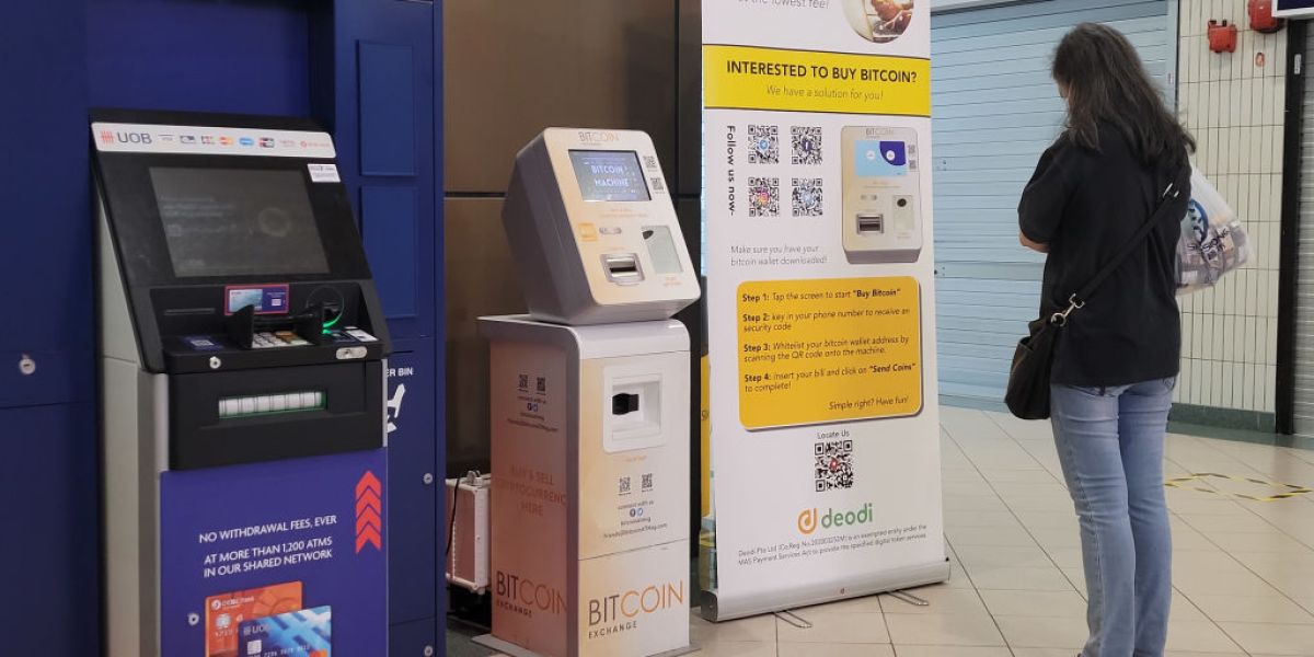 First machine in Singapore to return cash for Bitcoin | Coconuts