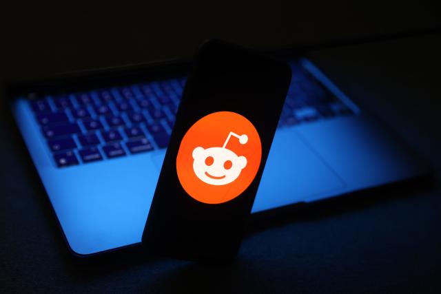 Top 3 Sites to Buy Reddit Upvotes (Real and Safe)