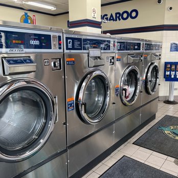 Blue Kangaroo Coin Laundry - Vermont St, Blue Island, IL , USA - BusinessYab