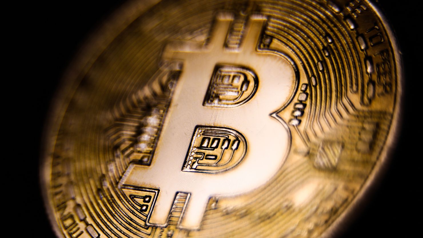 You can now invest in bitcoin ETFs. But should you? | CNN Business