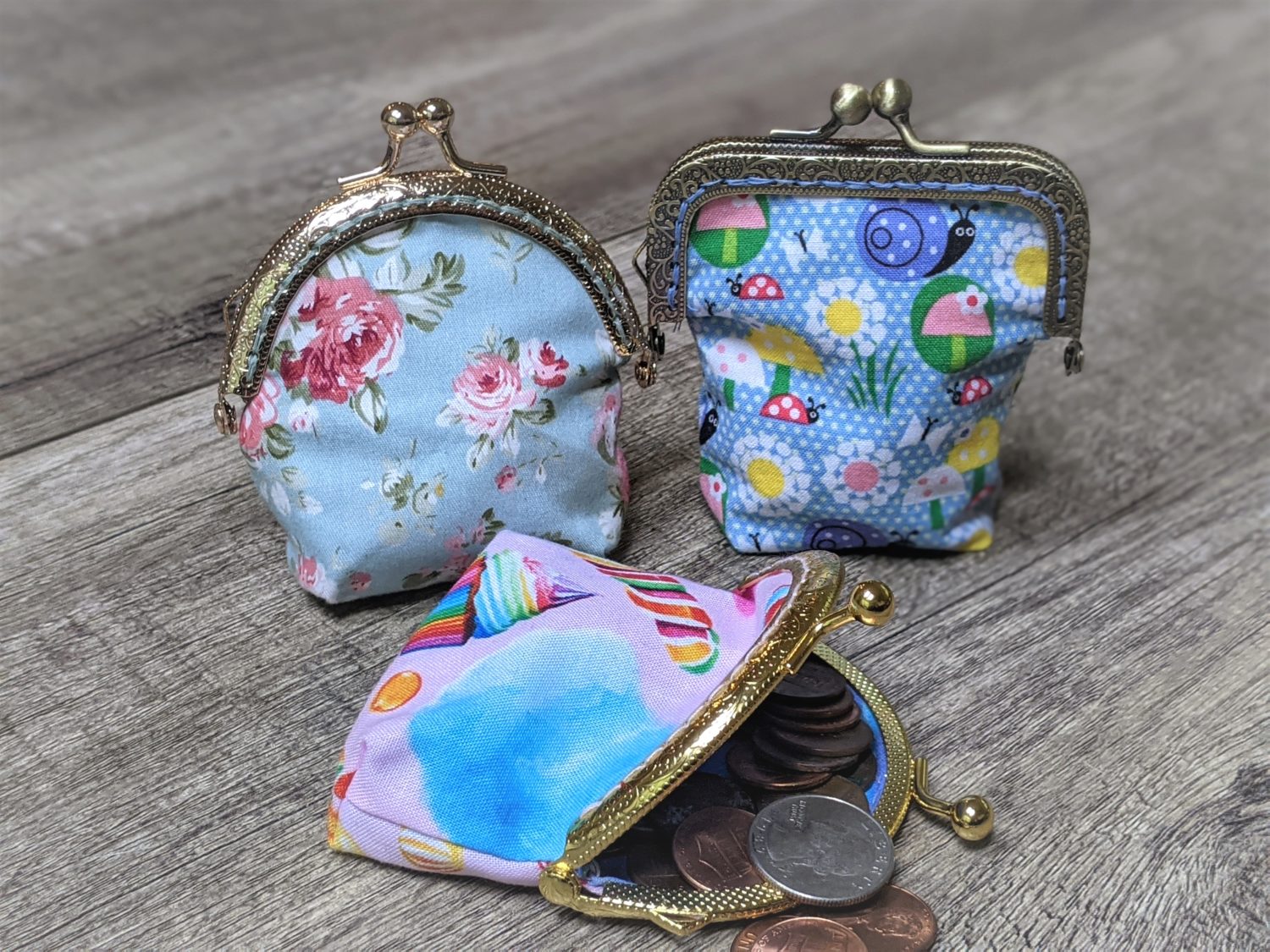 Small Coin Purse Tutorial ~ DIY Tutorial Ideas!