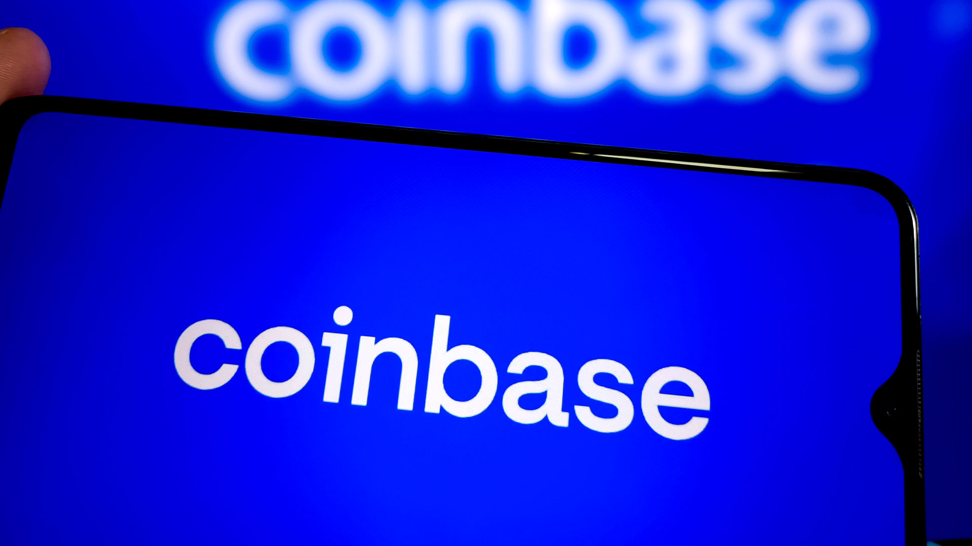 Some Coinbase Users Unable To Trade, See Zero Balance Due to Outage as Bitcoin Soars