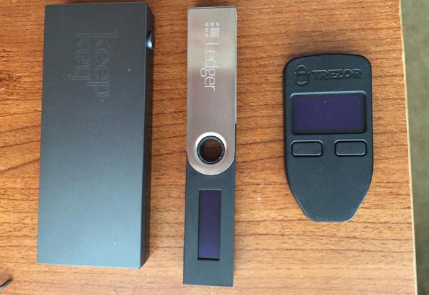 Crypto Hardware Wallet Comparison & Reviews (03/)