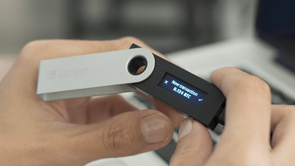 Can You Put Crypto on a USB Drive Instead of a Hardware Wallet?