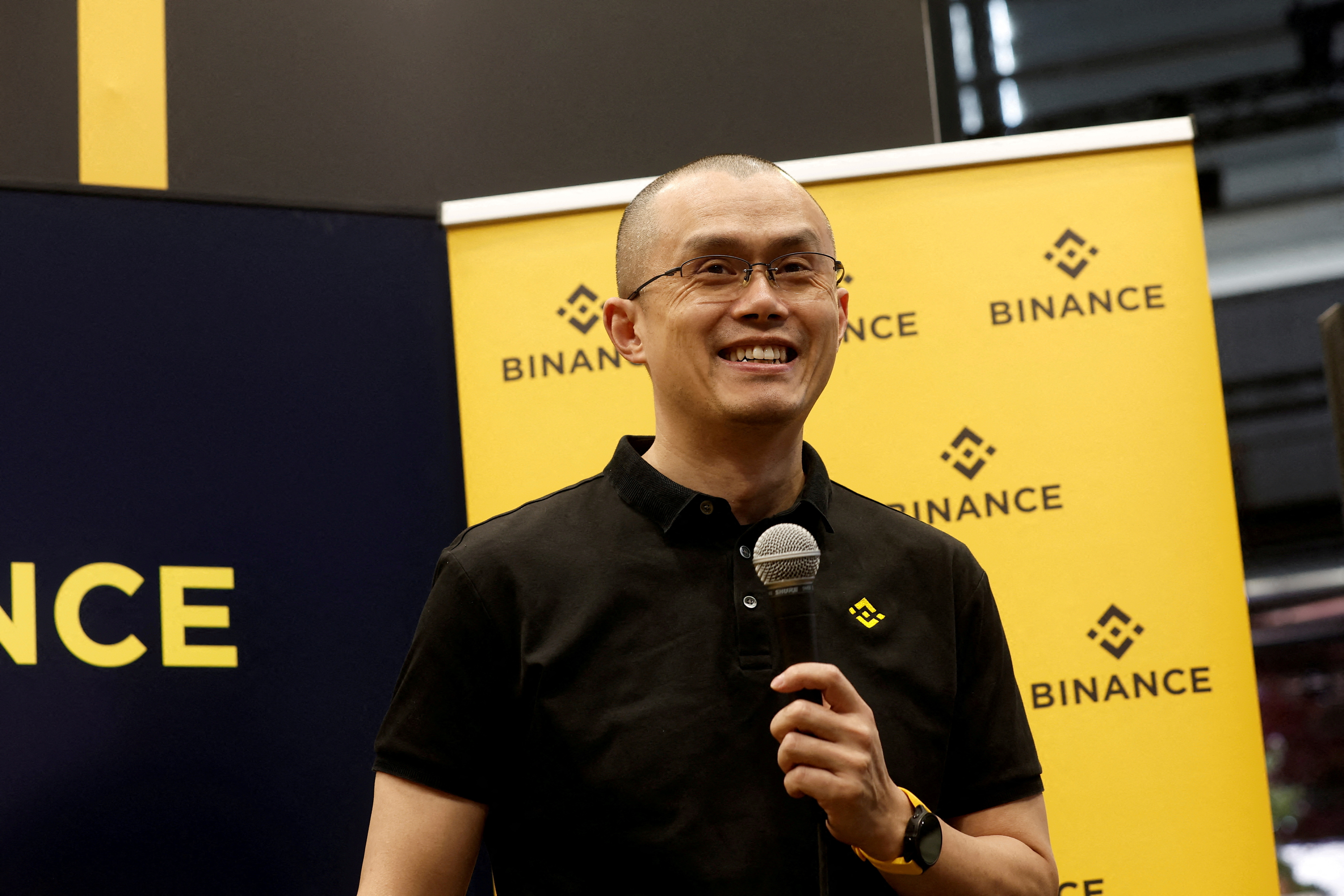 CZ vs. SBF tweet exchange is no ‘fight,’ Binance CEO claims