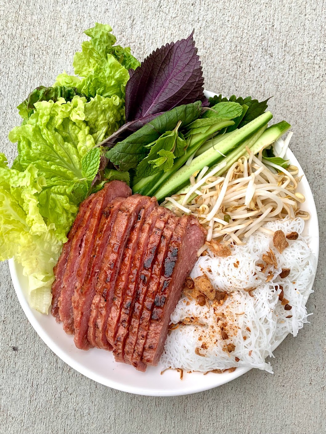 Nem Nướng Cuốn (Vietnamese Grilled Pork Paste Rice Paper Rolls) Recipe