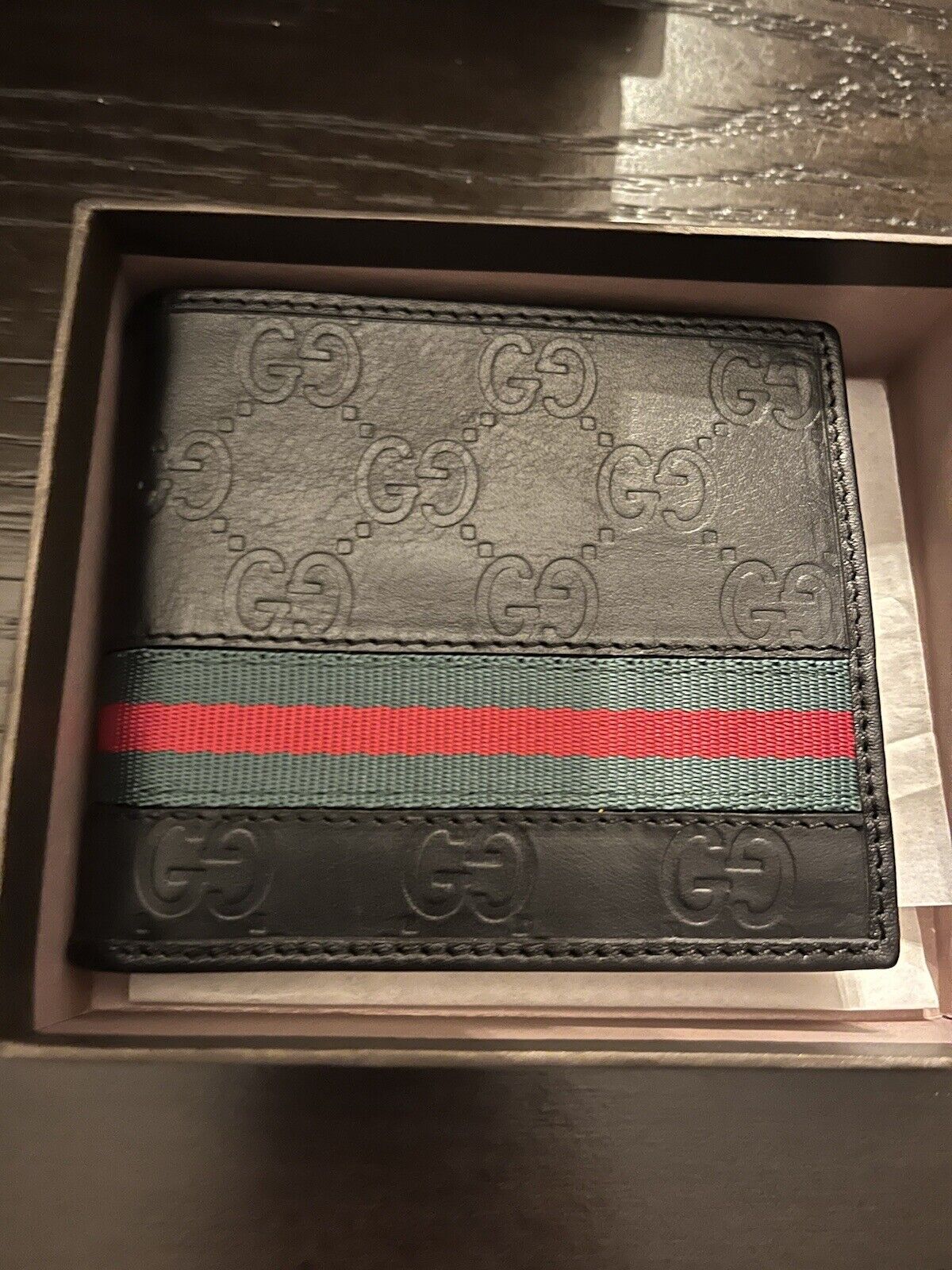 Gucci Signature wallet | Bi fold wallet, Wallet, Leather bifold wallet