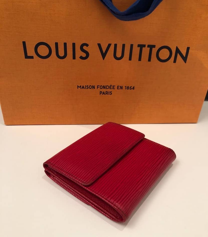 Louis Vuitton Red Epi Leather Sarah NM3 Wallet - Yoogi's Closet