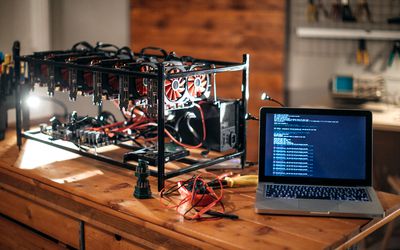 Guide to Bitcoin ASIC Miners and Network Bandwidth Optimization - D-Central