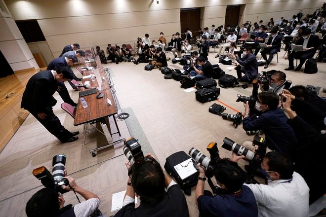 Outage freezes Tokyo Stock Exchange, world's 3rd largest